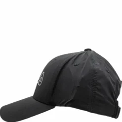 Cap Functional Black