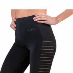 Dash Black