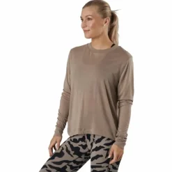 Ease Crew Neck Taupe Grey