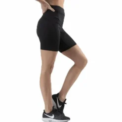 Eris Shorts Black