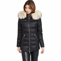Eve Black/arctic