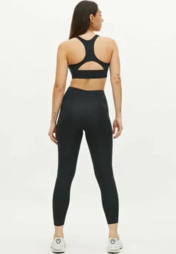 Flattering Sportsbra Black