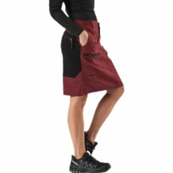 Hunter Skort Red