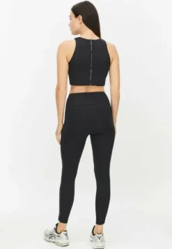 Kay Premium Cropped Top Black