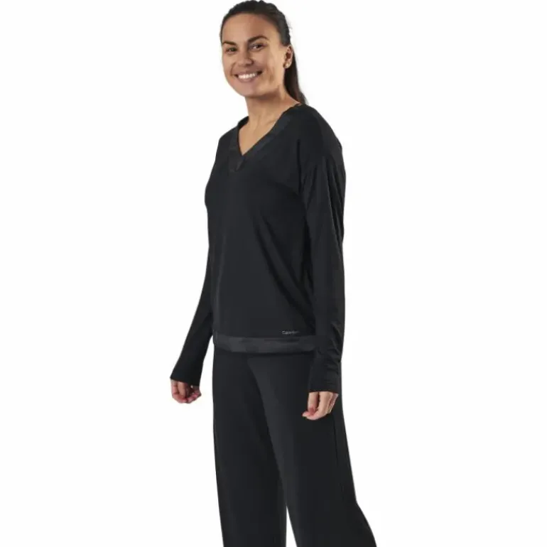 L/S V-Neck Black