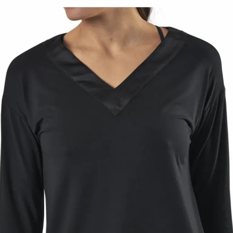 L/S V-Neck Black