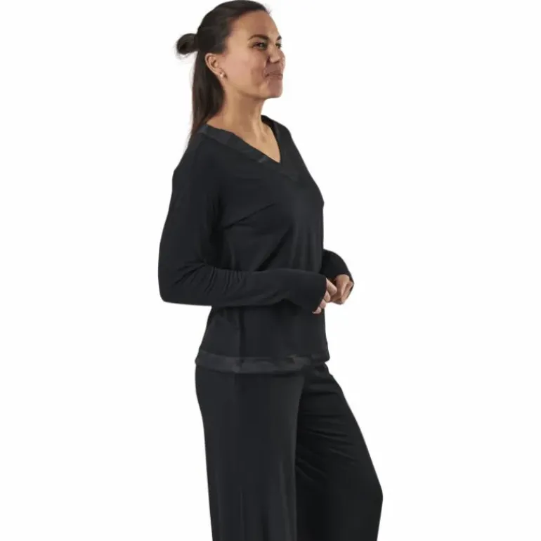 L/S V-Neck Black