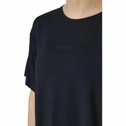 Luisa Tee Black