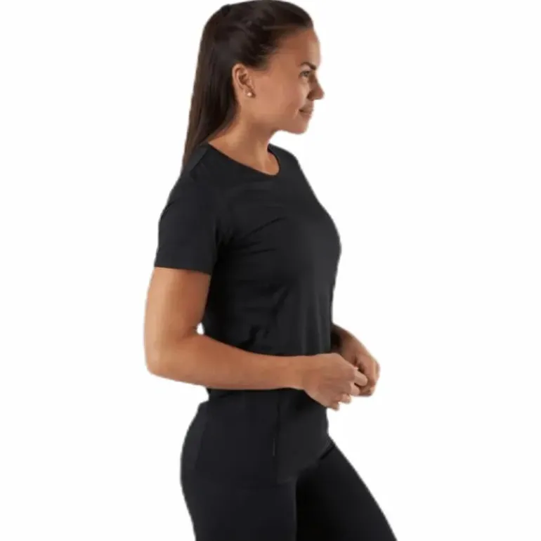 Nora Tee Black