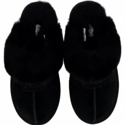 Obey W Black