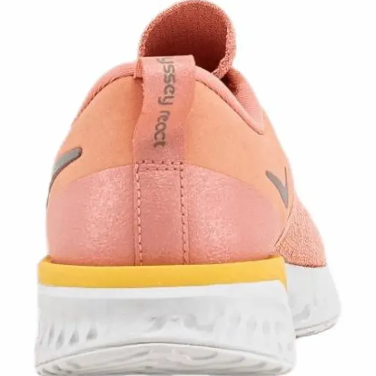 Odyssey React 2 Flyknit Pink