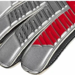 Pred TTRN Black/Grey