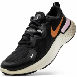 React Miler Black/Gold