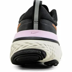 React Miler Black/Gold