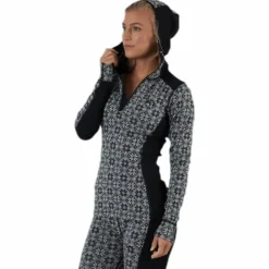 Rose Hood Black