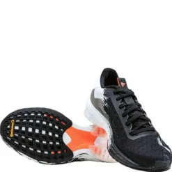 SL20 Shoes Core Black / Signal Coral / Cloud White