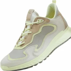ST.1 Laced Shoes Yellow