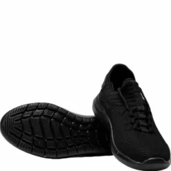 Stonee Black