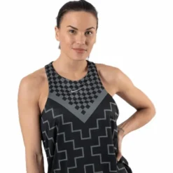 Tank Runway Geo Grey