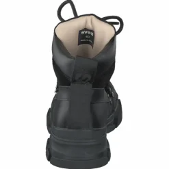 Tracking Boot Black