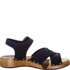 Ulla Black