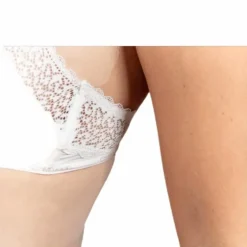 Unlined Triangle White
